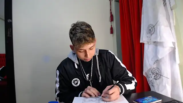  Thomas hot  online show from 3, 1, 2025