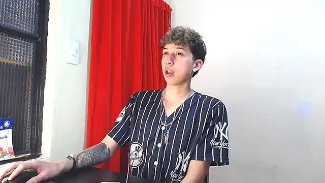  Thomas hot  online show from 4, 2, 2025