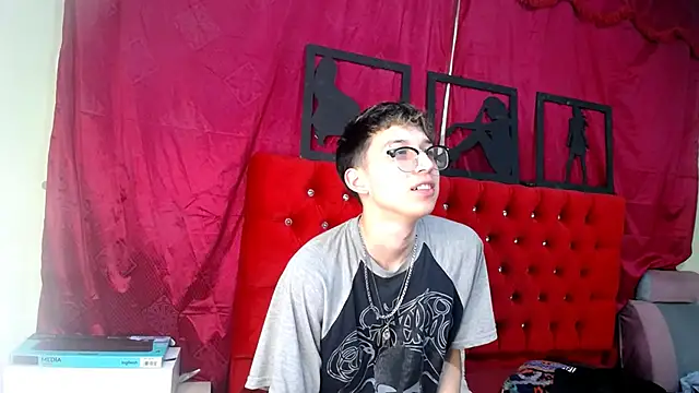  Thomas hot  online show from 19, 3, 2025