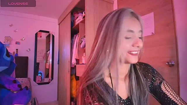 megan collins96 online show from 22, 5, 2026