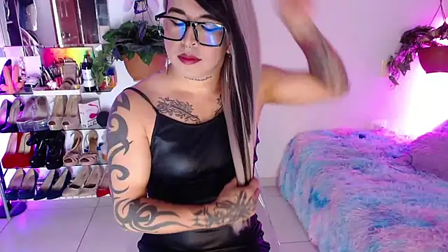 Laveneno ortiz07 online show from 12, 5, 2026