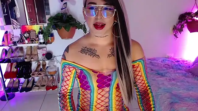 Laveneno ortiz07 online show from 13, 5, 2026