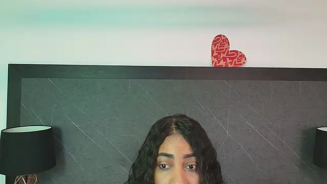 Snapshot of charlottebrowns_ chatting on 8, 2, 2025 charlottebrowns online show from 8, 2, 2025