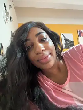 Snapshot of charlottebrowns_ chatting on 1, 10, 2025 charlottebrowns online show from 1, 10, 2025