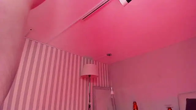 ArianaBaker online show from 4, 1, 2025