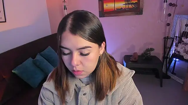 Snapshot of ArianaBaker chatting on 17, 11, 2025 ArianaBaker online show from 17, 11, 2025