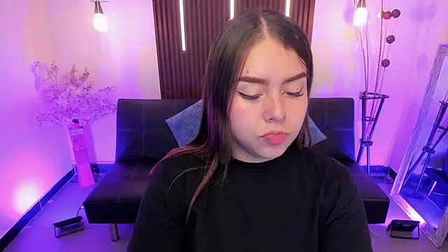 Snapshot of ArianaBaker chatting on 18, 1, 2026 ArianaBaker online show from 18, 1, 2026