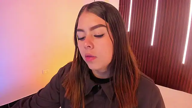 ArianaBaker online show from 6, 4, 2026