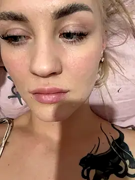 DreamGirl-777 online show from 25, 11, 2025