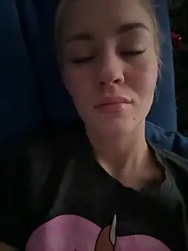 DreamGirl-777 online show from 23, 12, 2025