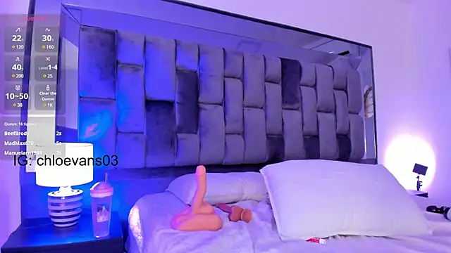 Snapshot of Chloe_evans__ chatting on 2, 3, 2025 Chloe evans   online show from 2, 3, 2025