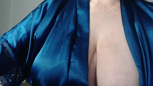 Snapshot of missdaniels chatting on 11, 10, 2025 missdaniels online show from 11, 10, 2025