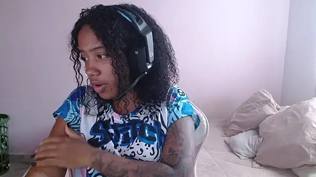 TiffanyRoouse online show from 14, 12, 2024