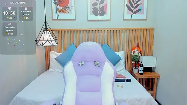 Ginger Winn online show from 1, 2, 2025