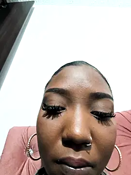 lilit kyteler online show from 19, 10, 2025