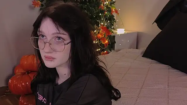 ELLIEJAY online show from 4, 11, 2025