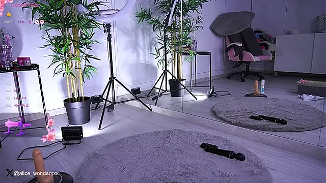 VanessaSimon online show from 21, 1, 2025