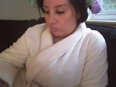Snapshot of magical_mia chatting on 7, 2, 2025 magical mia online show from 7, 2, 2025