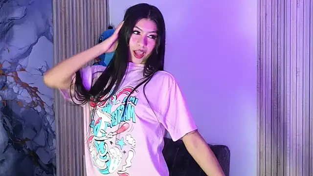 Snapshot of LissaWiild chatting on 15, 12, 2025 LissaWiild online show from 15, 12, 2025