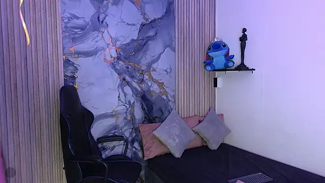 Snapshot of LissaWiild chatting on 18, 3, 2026 LissaWiild online show from 18, 3, 2026