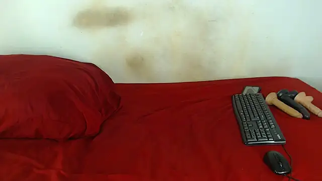 FAT ASS27 online show from 30, 4, 2026