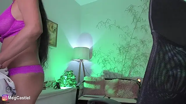 Snapshot of megan_castiel chatting on 27, 6, 2026 megan castiel online show from 27, 6, 2026