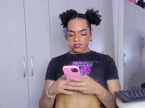 Snapshot of Kendall_Hotsexy_x chatting on 5, 4, 2026 Kendall Hotsexy x online show from 5, 4, 2026