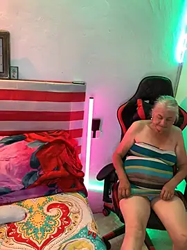 Snapshot of Grandma_Mature23 chatting on 13, 3, 2025 Grandma Mature23 online show from 13, 3, 2025