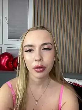 Snapshot of Nicole_blonde0 chatting on 23, 2, 2025 Nicole blonde0 online show from 23, 2, 2025