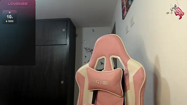 Snapshot of Mindy_James1 chatting on 25, 3, 2026 Mindy James1 online show from 25, 3, 2026