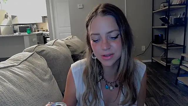 molly witha chance online show from 7, 3, 2025