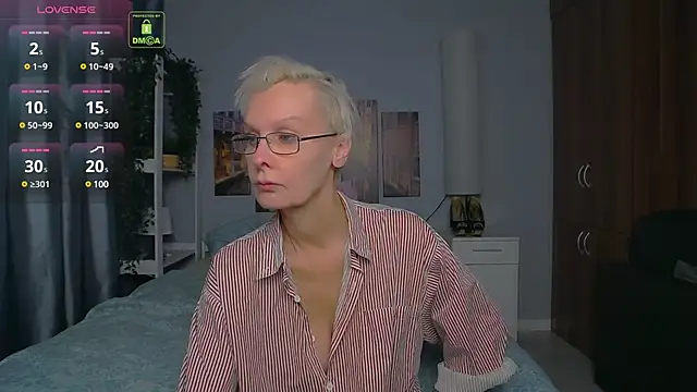 Snapshot of HelgaHimmell chatting on 12, 12, 2024 HelgaHimmell online show from 12, 12, 2024