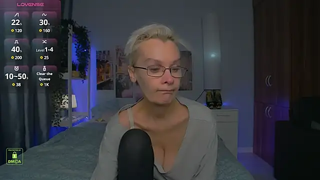 Snapshot of HelgaHimmell chatting on 14, 12, 2024 HelgaHimmell online show from 14, 12, 2024