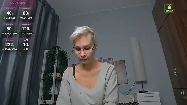 Snapshot of HelgaHimmell chatting on 5, 2, 2025 HelgaHimmell online show from 5, 2, 2025