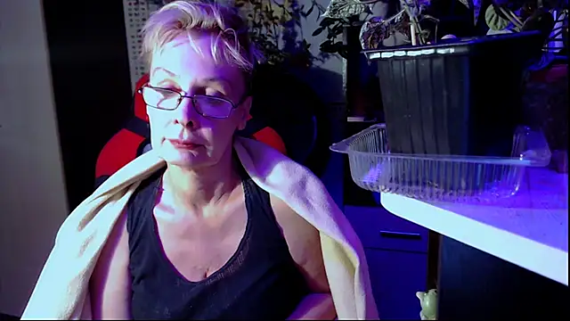 Snapshot of HelgaHimmell chatting on 26, 6, 2026 HelgaHimmell online show from 26, 6, 2026