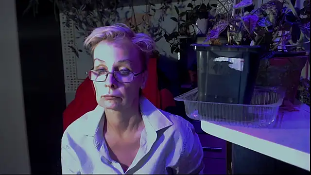 Snapshot of HelgaHimmell chatting on 2, 7, 2026 HelgaHimmell online show from 2, 7, 2026