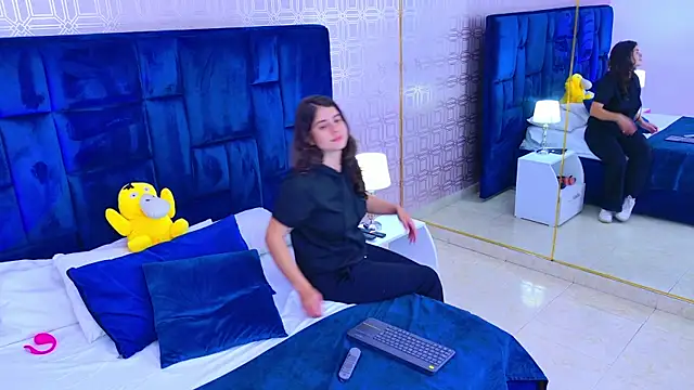 LexaDeRusso online show from 6, 2, 2026