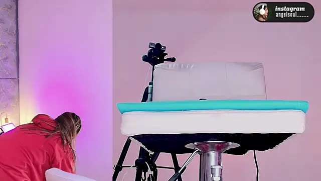 Angelst   online show from 13, 2, 2026