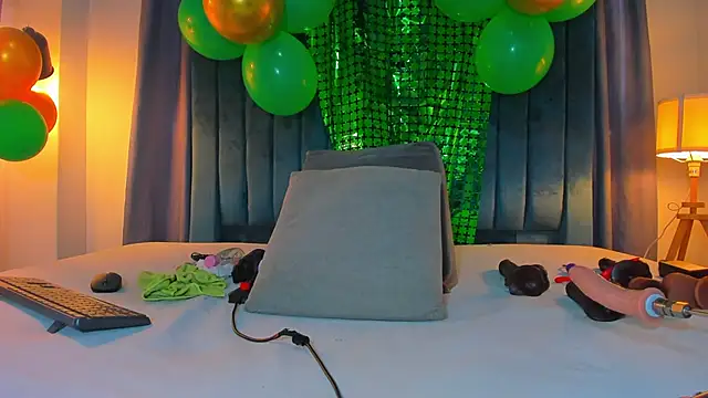 blondehorny69 online show from 17, 3, 2026