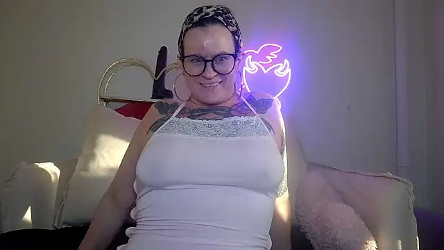 quinnmariexo online show from 15, 1, 2026