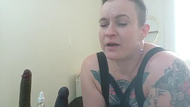 Snapshot of quinnmariexo chatting on 24, 3, 2026 quinnmariexo online show from 24, 3, 2026