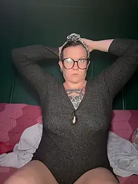 Snapshot of quinnmariexo chatting on 29, 4, 2026 quinnmariexo online show from 29, 4, 2026