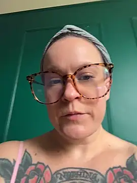 Snapshot of quinnmariexo chatting on 13, 5, 2026 quinnmariexo online show from 13, 5, 2026