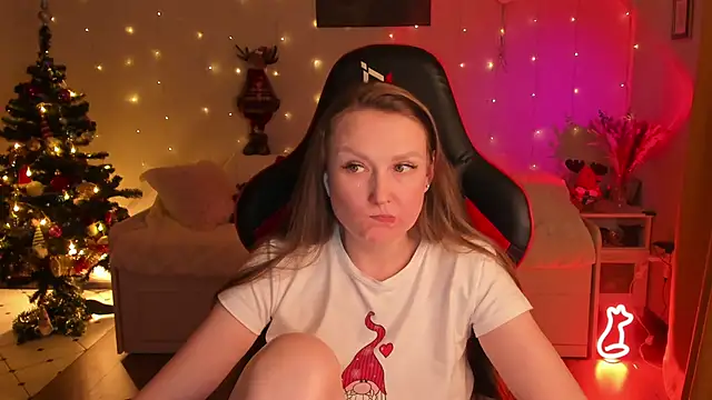 Snapshot of desperatehousewife__ chatting on 30, 12, 2024 desperatehousewife online show from 30, 12, 2024