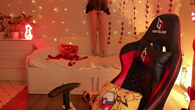 Snapshot of desperatehousewife__ chatting on 17, 2, 2025 desperatehousewife online show from 17, 2, 2025