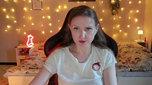 desperatehousewife   online show from 8, 6, 2026