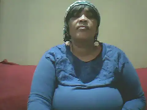 Snapshot of SexxyBoob chatting on 8, 3, 2026 SexxyBoob online show from 8, 3, 2026