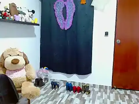 Snapshot of ella_peck chatting on 2, 1, 2025 ella peck online show from 2, 1, 2025