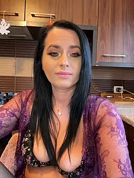 Hotmomcheckk  online show from 7, 1, 2026