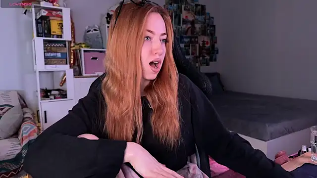 LinaWitch online show from 7, 11, 2025